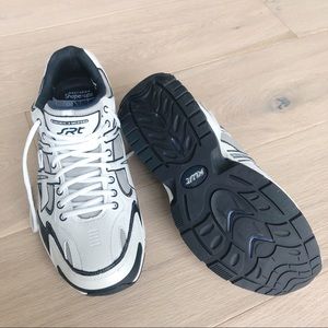 NWOT Skechers shape-ups men’s white sneakers